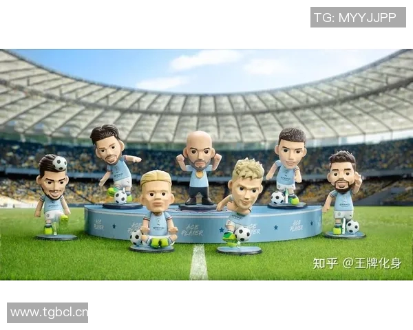 足球明星扭蛋热潮来袭 让你拥有超逼真球星手办收藏体验